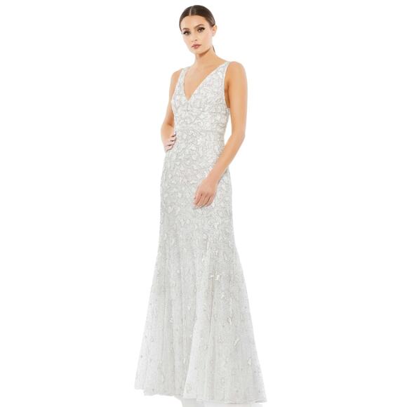 Mac Duggal 10814 Hand Embellished White Beaded Gown Size 6 NWt - Picture 1 of 8